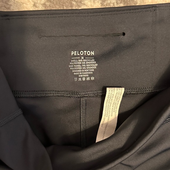 Peloton Push Your Boundaries Leggings - Picture 5 of 6